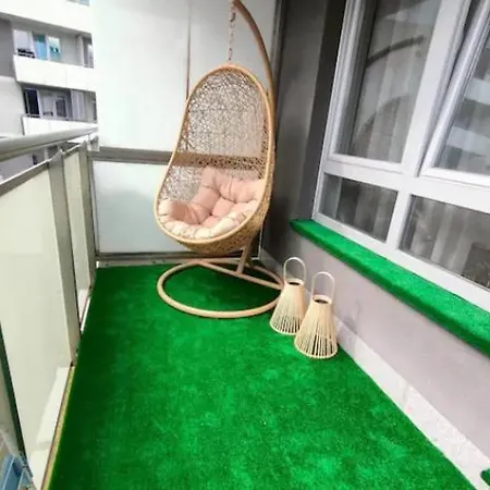 Miodowy Z Balkonem, Hustawka, Garazem I Faktura Apartment *